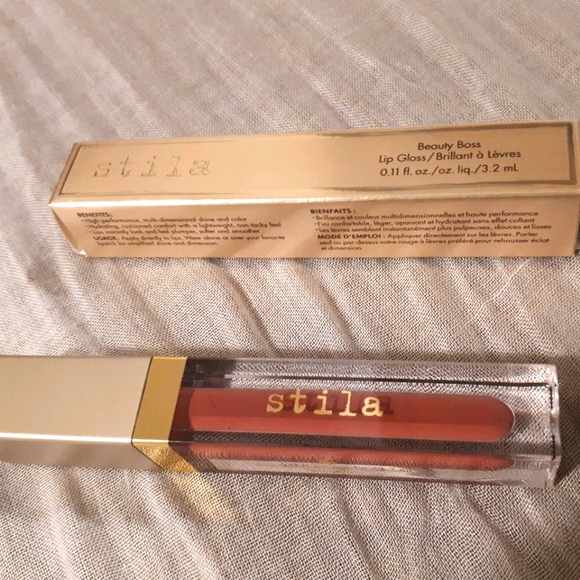 Make up - Picture 3 of 3